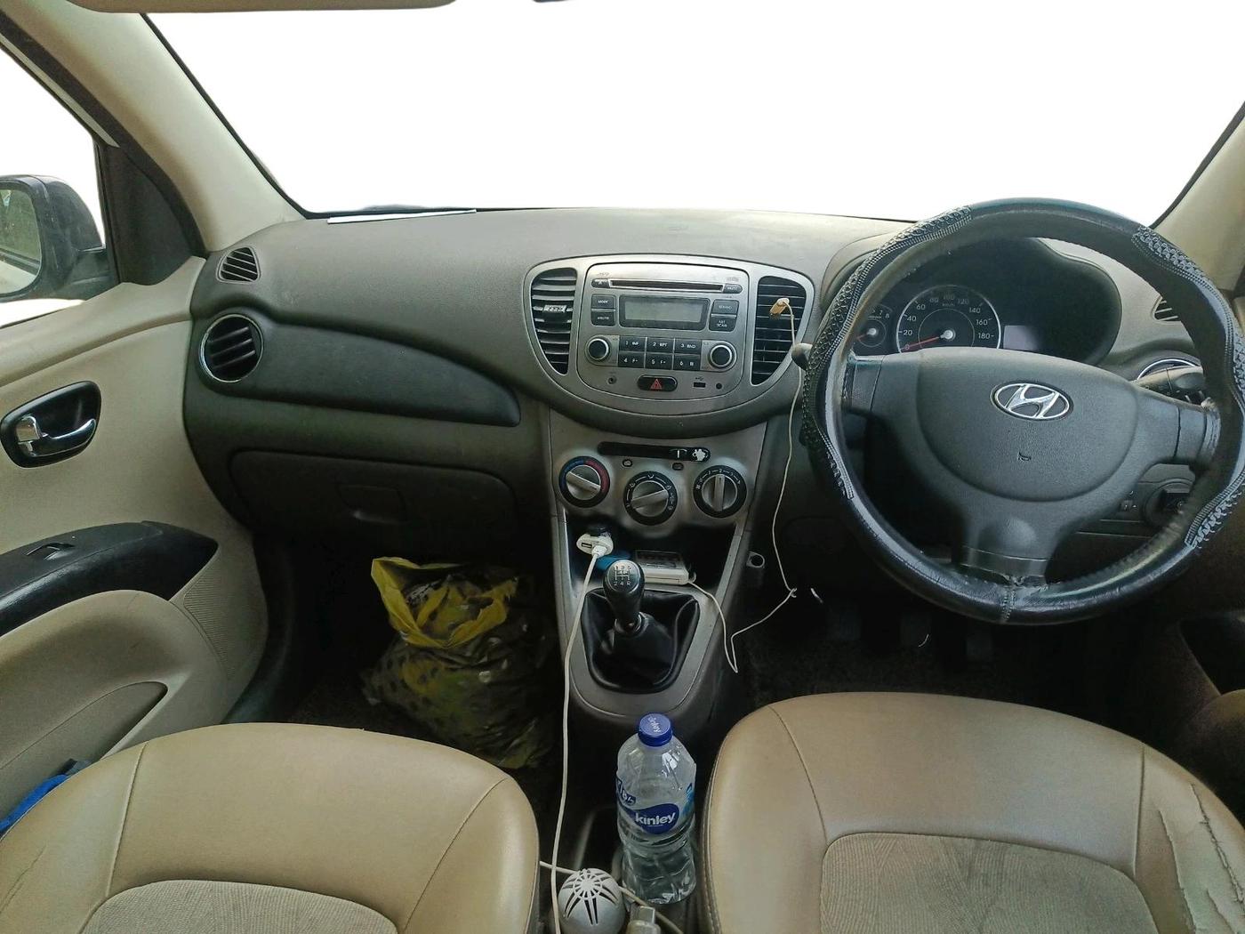 2013 Hyundai i10 MAGNA 1.2, CNG, Manual, 65,758 km, interior