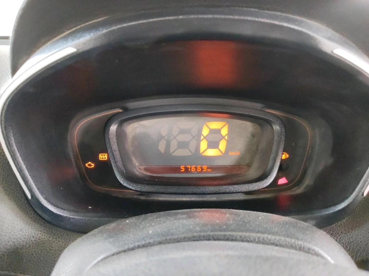 2017 Renault Kwid RXL, Petrol, Manual, 57,669 km, interior