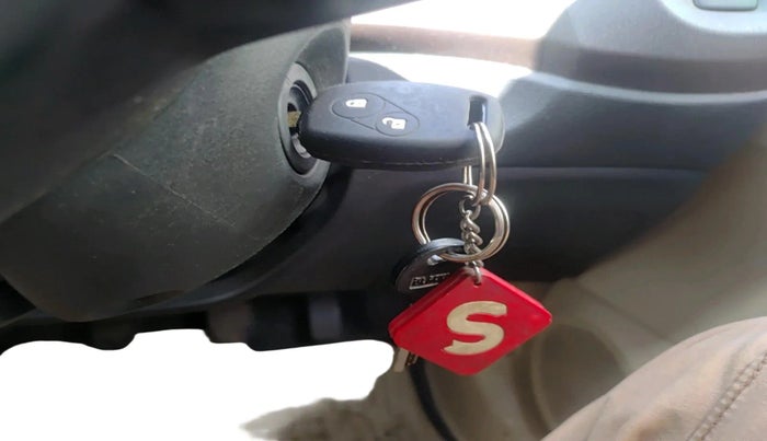 2013 Honda Amaze 1.2L I-VTEC S, Petrol, Manual, 47,121 km, interior