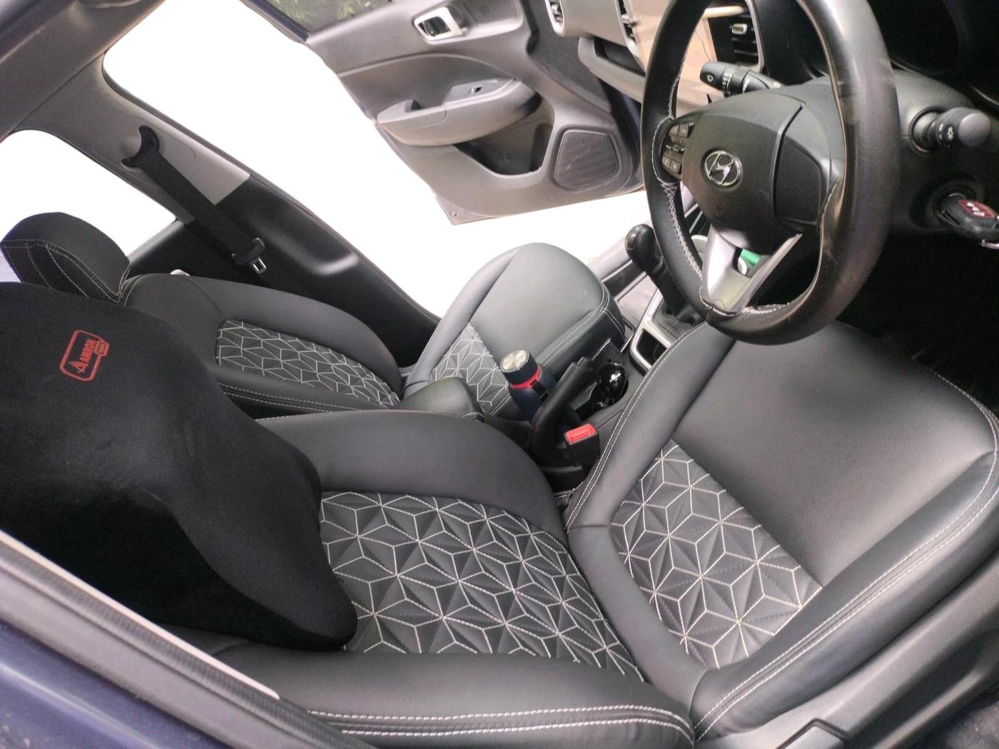 2020 Hyundai VENUE S 1.2, Petrol, Manual, 27,530 km, interior