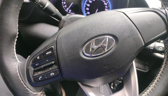 2020 Hyundai VENUE S 1.2, Petrol, Manual, 27,530 km, interior