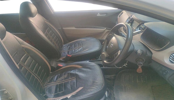 2016 Hyundai Grand i10 SPORTZ 1.2 KAPPA VTVT, Petrol, Manual, 61,916 km, interior