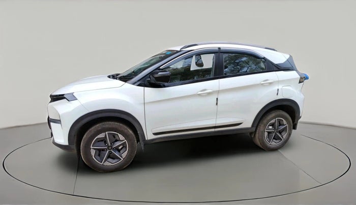 2024 Tata NEXON CREATIVE  AMT 1.2 PETROL, Petrol, Automatic, 11,706 km, exterior