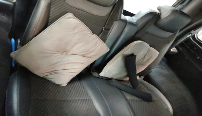 2022 Mahindra Thar LX D AT 4WD HT, Diesel, Automatic, 35,635 km, interior