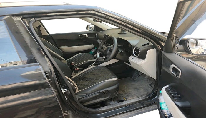 2023 Hyundai VENUE SX (O) 1.5 CRDI, Diesel, Manual, 34,896 km, interior