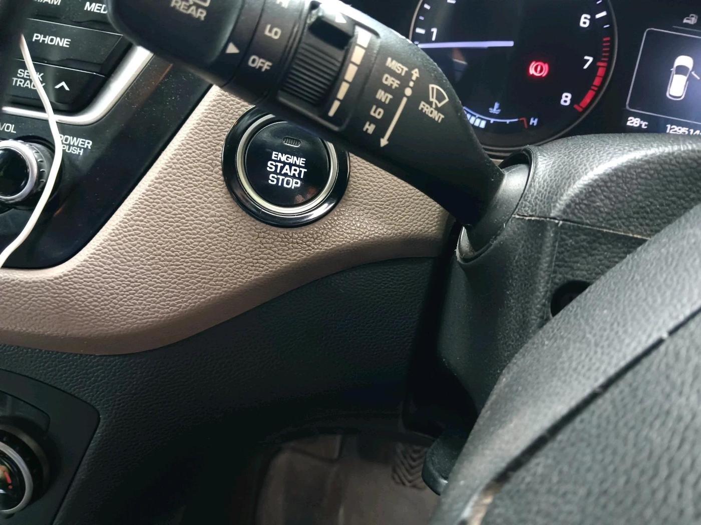 2015 Hyundai Elite i20 ASTA 1.2, Petrol, Manual, 1,29,514 km, interior