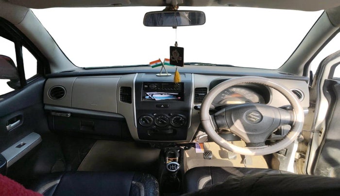 2016 Maruti Wagon R 1.0 LXI CNG, CNG, Manual, 1,04,729 km, interior