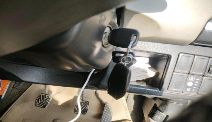 2016 Maruti Wagon R 1.0 LXI CNG, CNG, Manual, 1,04,729 km, interior