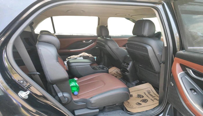 2022 Hyundai ALCAZAR PLATINUM (O) 6STR 2.0 AT, Petrol, Automatic, 34,764 km, interior