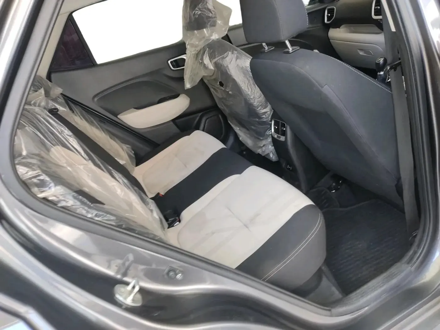 2022 Hyundai VENUE SX 1.2 PETROL, Petrol, Manual, 34,599 km, interior