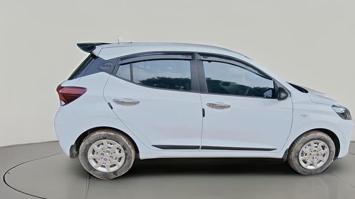 2025 Hyundai GRAND I10 NIOS ERA 1.2 KAPPA VTVT, Petrol, Manual, 7,680 km, exterior