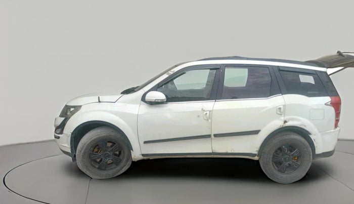 2016 Mahindra XUV500 W10, Diesel, Manual, 1,00,168 km, exterior