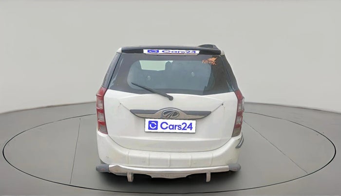 2016 Mahindra XUV500 W10, Diesel, Manual, 1,00,168 km, exterior