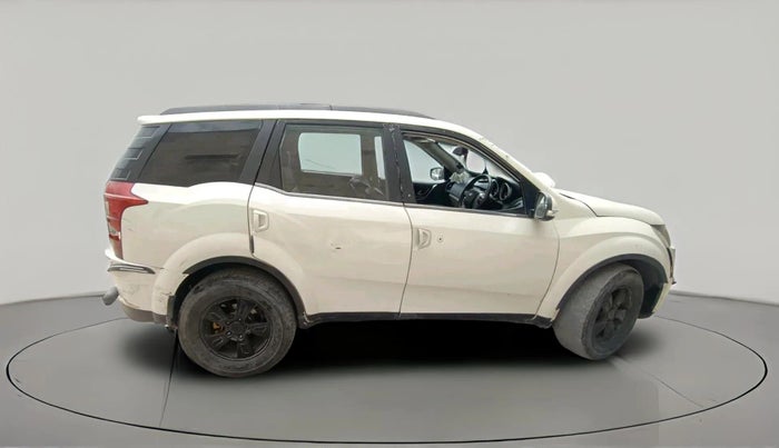 2016 Mahindra XUV500 W10, Diesel, Manual, 1,00,168 km, exterior