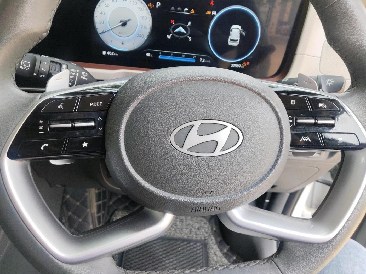 2024 Hyundai Creta Creta SX (O) 1.5 MPI IVT, Petrol, Automatic, 33,294 km, interior