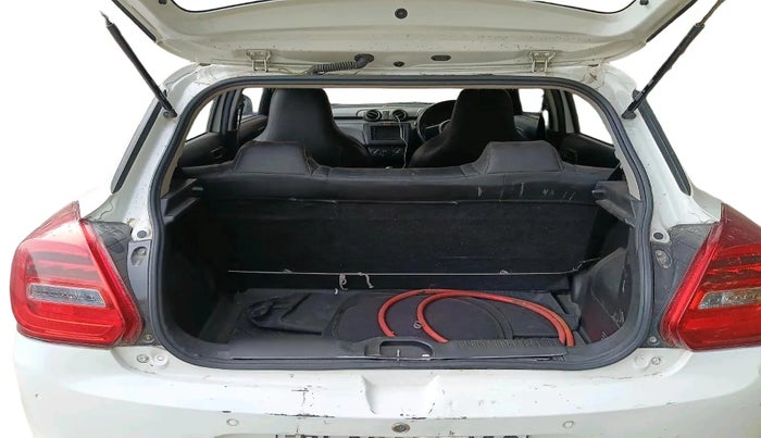 2020 Maruti Swift LXI, Petrol, Manual, 37,249 km, exterior