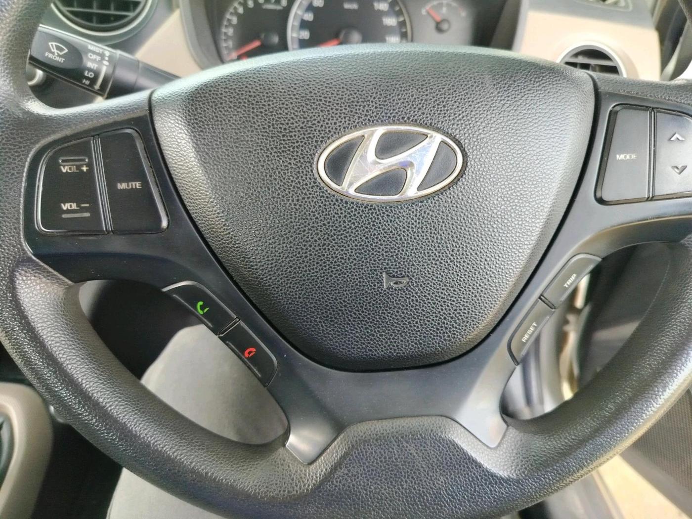 2015 Hyundai Xcent S 1.2, CNG, Manual, 99,200 km, interior