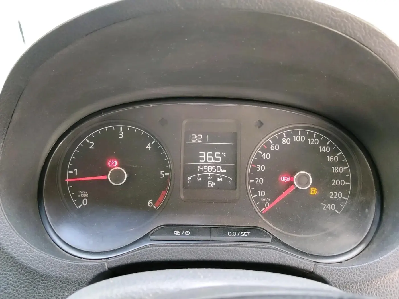 2017 Volkswagen Ameo TRENDLINE 1.5L, Diesel, Manual, 1,49,850 km, interior