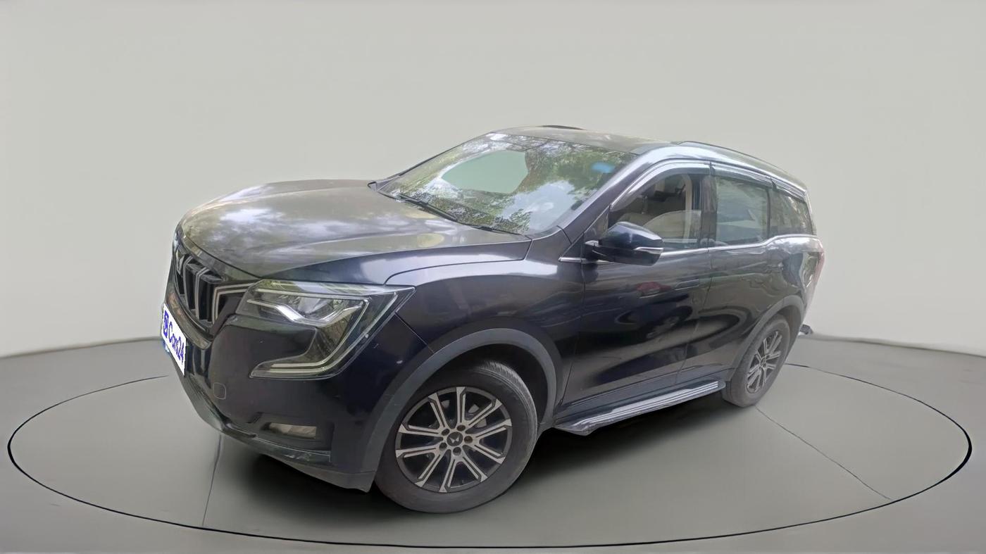 2024 Mahindra XUV700 AX 7 P AT 7 STR, Petrol, Automatic, 9,649 km, exterior