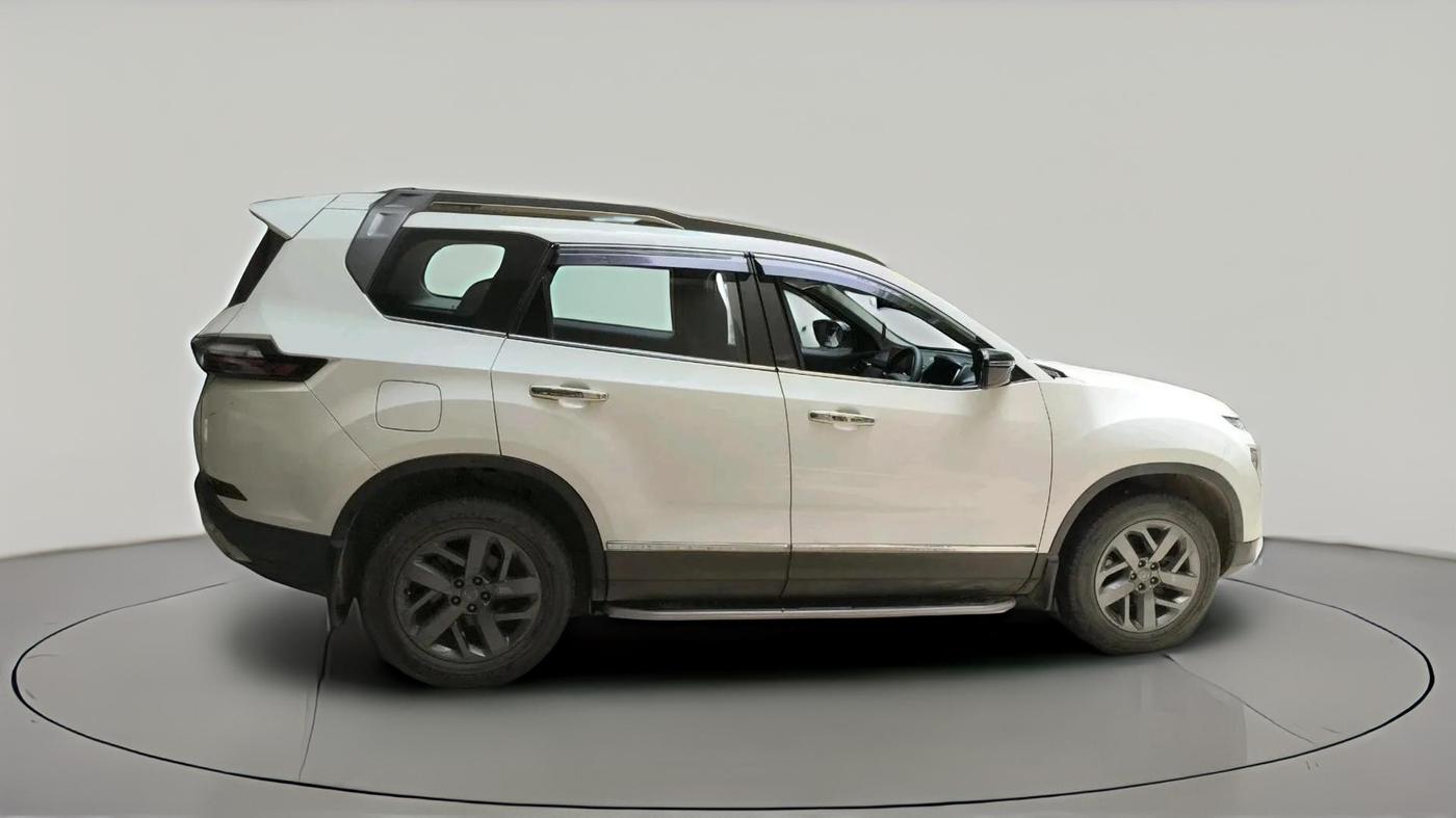 2022 Tata Safari XT PLUS, Diesel, Manual, 45,538 km, exterior