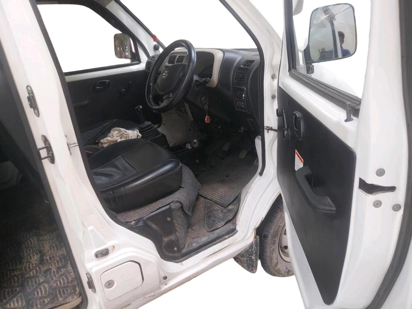 2022 Maruti Eeco 5 STR AC CNG (O), CNG, Manual, 75,891 km, interior
