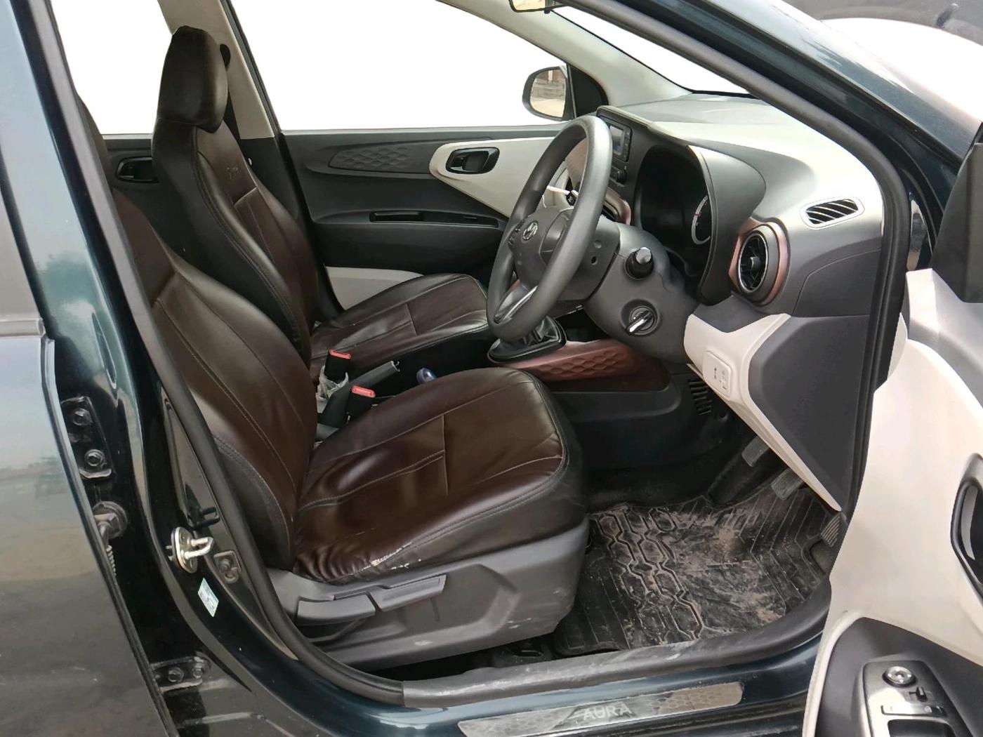 2022 Hyundai AURA S 1.2 CNG, CNG, Manual, 50,339 km, interior