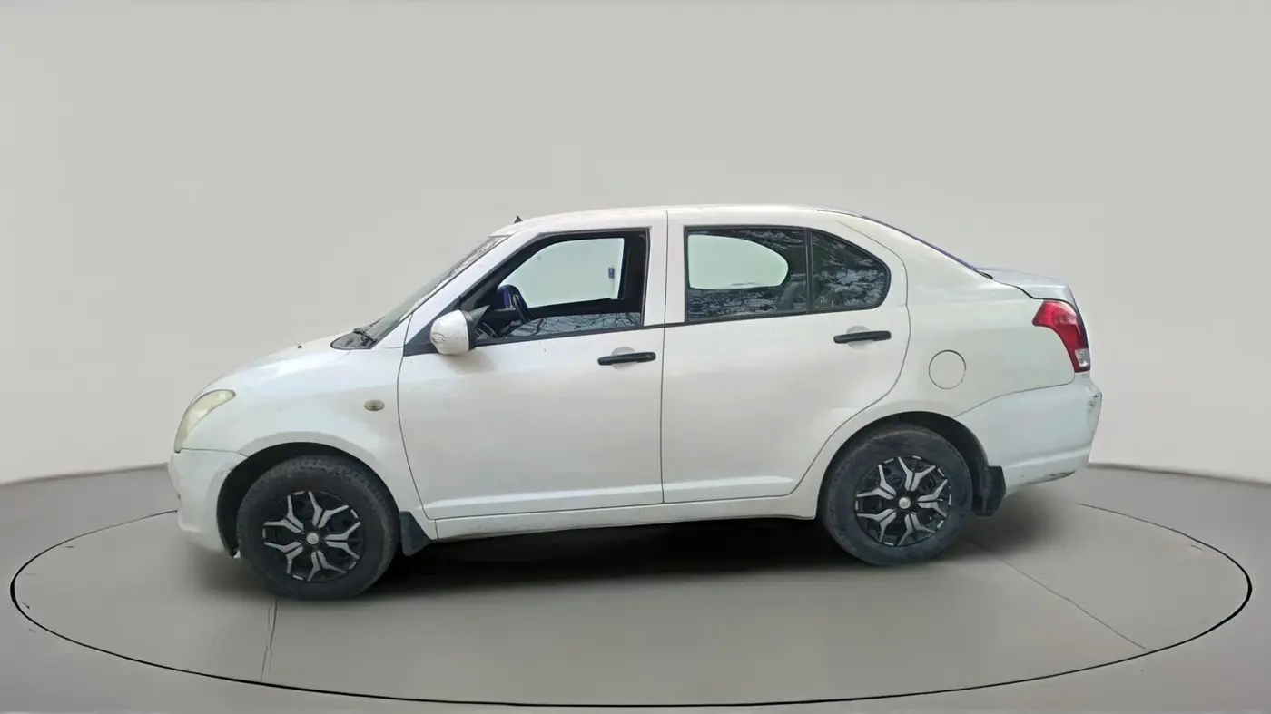 2011 Maruti Swift Dzire LXI, Petrol, Manual, 1,04,816 km, exterior