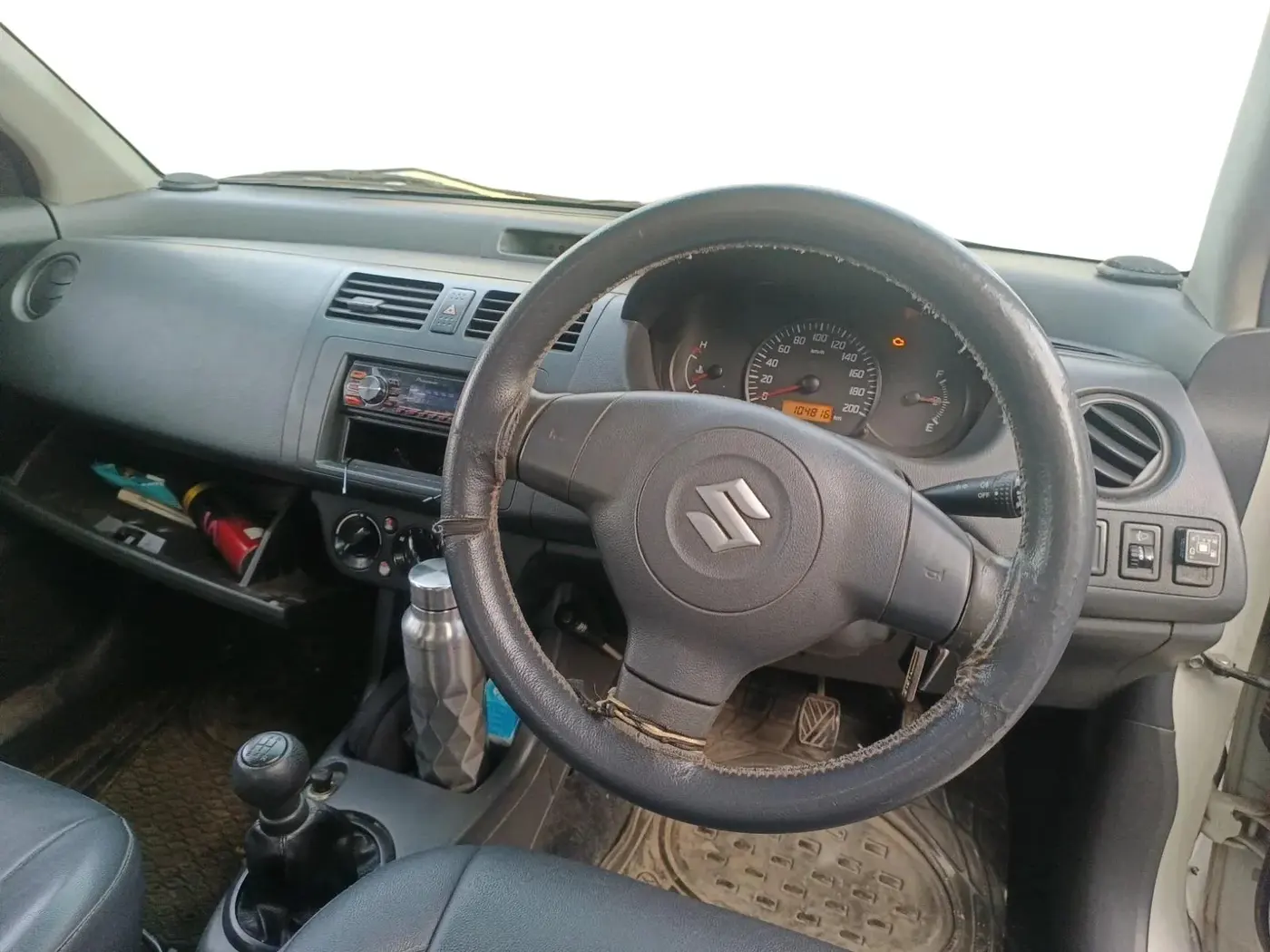 2011 Maruti Swift Dzire LXI, Petrol, Manual, 1,04,816 km, interior