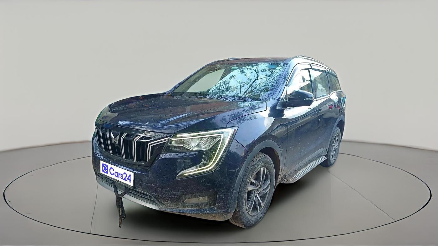 2022 Mahindra XUV700 AX 5 P MT 5 STR, Petrol, Manual, 56,321 km, exterior