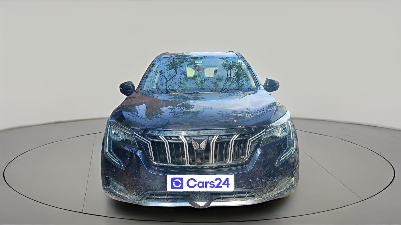 2022 Mahindra XUV700 AX 5 P MT 5 STR, Petrol, Manual, 56,321 km, exterior