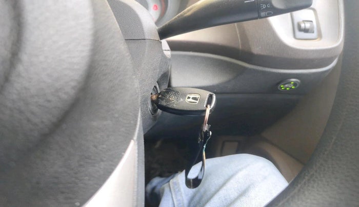 2013 Honda Brio S MT, CNG, Manual, 97,479 km, interior