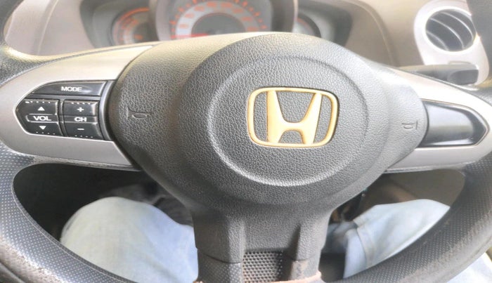 2013 Honda Brio S MT, CNG, Manual, 97,479 km, interior