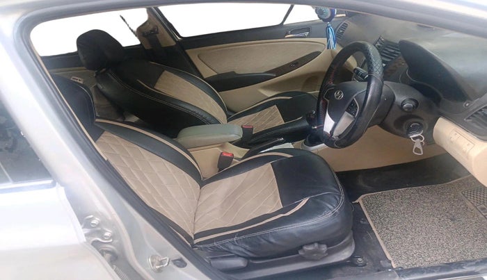 2013 Hyundai Verna FLUIDIC 1.6 VTVT SX, Petrol, Manual, 95,803 km, interior
