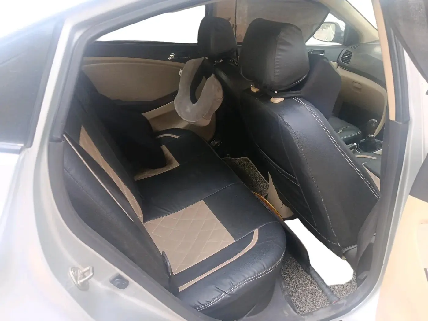 2013 Hyundai Verna FLUIDIC 1.6 VTVT SX, Petrol, Manual, 95,803 km, interior