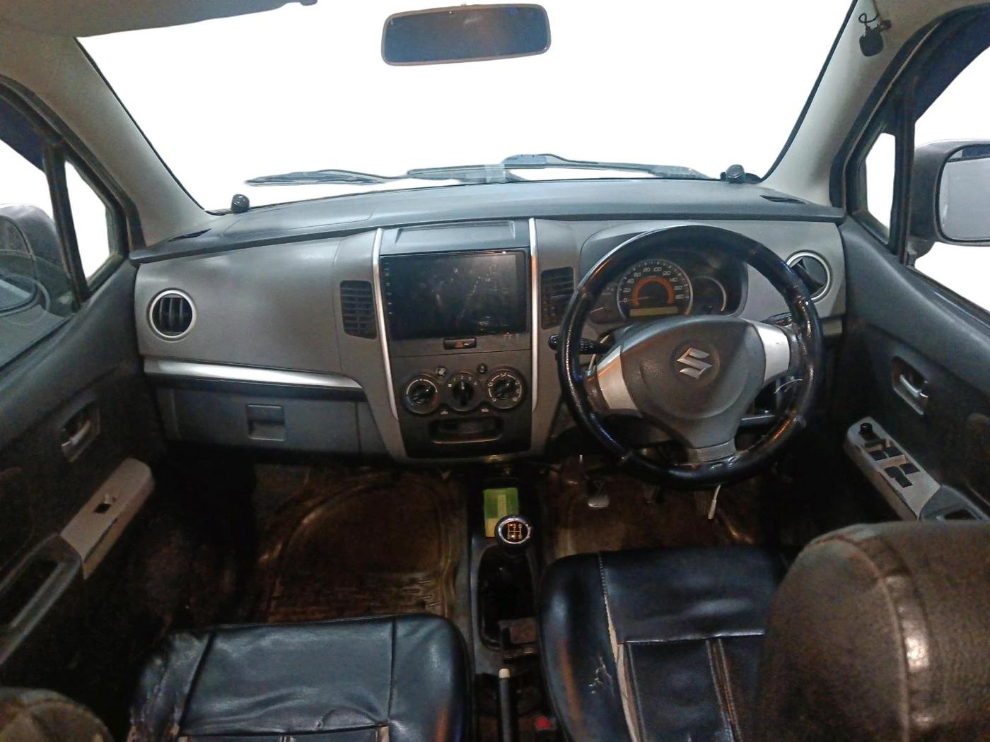2011 Maruti Wagon R 1.0 VXI, CNG, Manual, 94,829 km, interior