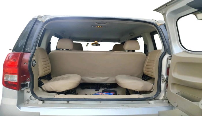 2017 Mahindra TUV300 T8, Diesel, Manual, 66,625 km, exterior