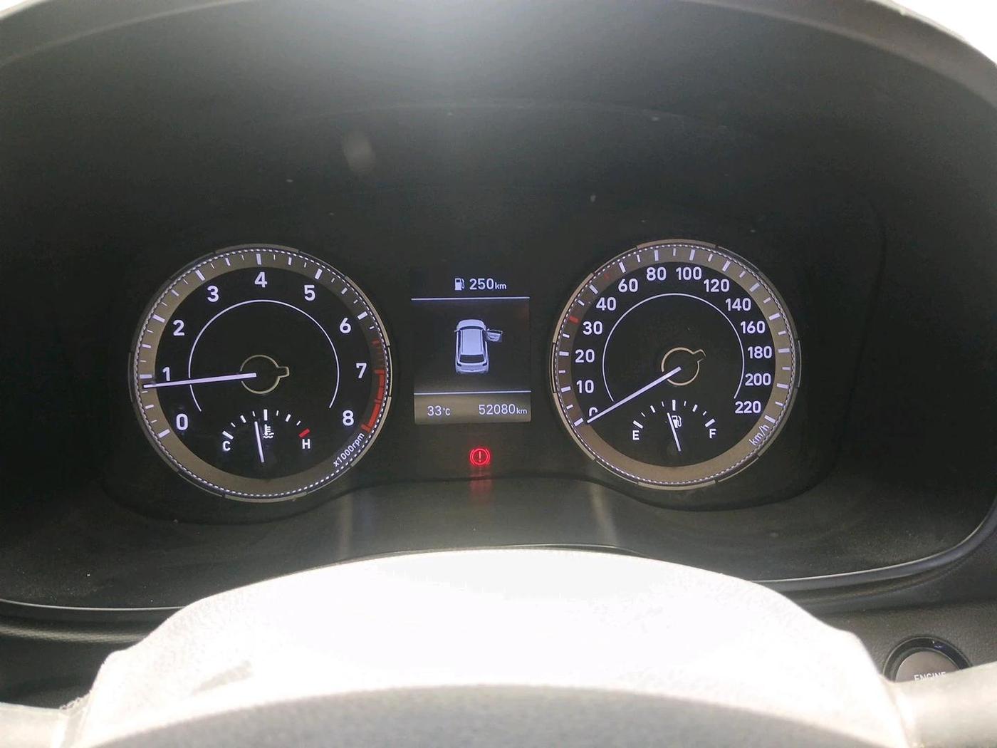2019 Hyundai VENUE SX 1.0 (O) TURBO, Petrol, Manual, 52,080 km, interior