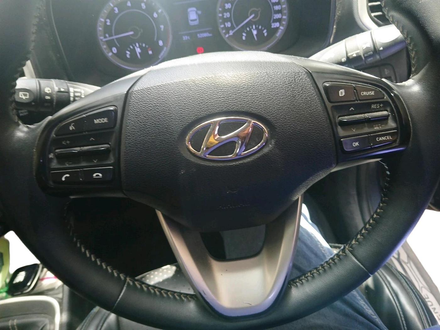 2019 Hyundai VENUE SX 1.0 (O) TURBO, Petrol, Manual, 52,080 km, interior