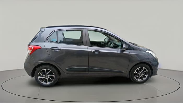 2017 Hyundai Grand i10 SPORTZ (O) AT 1.2 KAPPA VTVT, Petrol, Automatic, 46,200 km, exterior