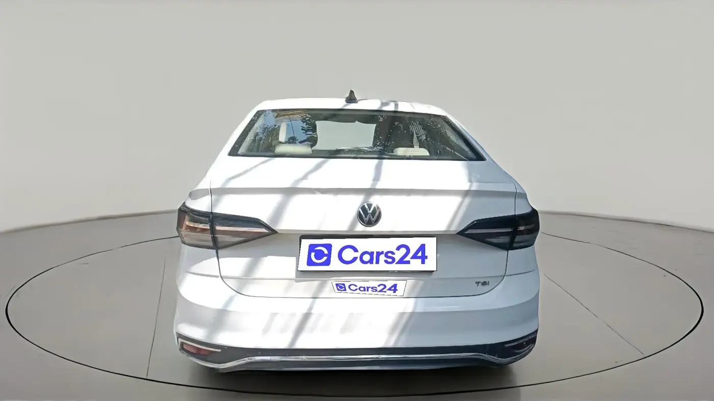 2022 Volkswagen VIRTUS HIGHLINE TSI 1.0 AT, Petrol, Automatic, 35,997 km, exterior