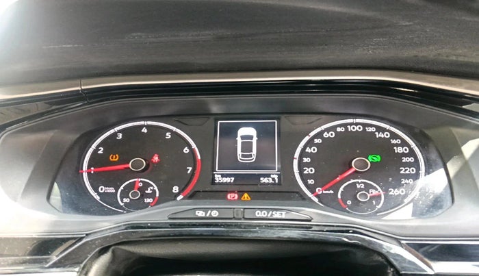 2022 Volkswagen VIRTUS HIGHLINE TSI 1.0 AT, Petrol, Automatic, 35,997 km, interior