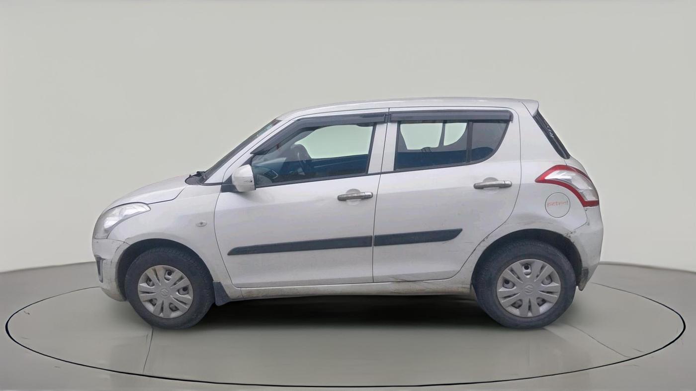 2017 Maruti Swift LXI (O), CNG, Manual, 1,01,507 km, exterior
