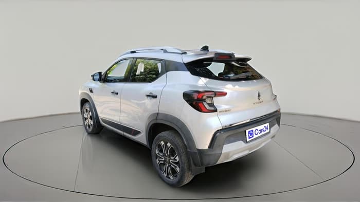 2022 Renault Kiger RXZ AMT, Petrol, Automatic, 57,000 km, exterior