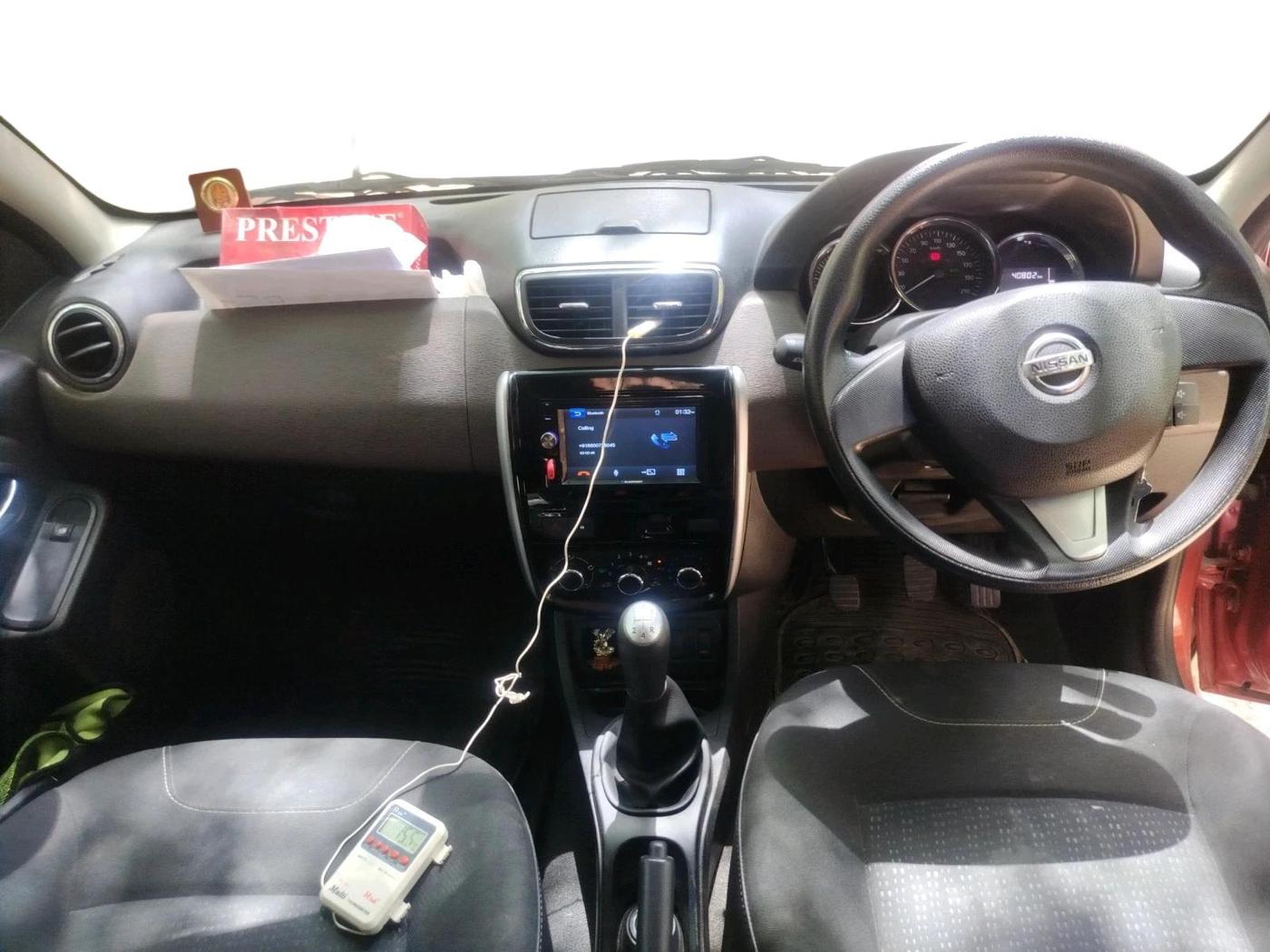 2017 Nissan Terrano XL (P), Petrol, Manual, 40,802 km, interior