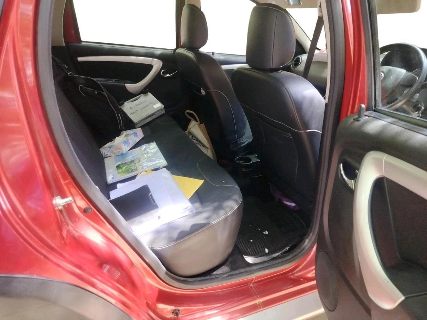 2017 Nissan Terrano XL (P), Petrol, Manual, 40,802 km, interior