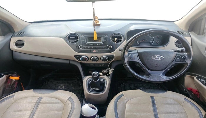 2016 Hyundai Grand i10 SPORTZ 1.2 KAPPA VTVT, CNG, Manual, 1,91,191 km, interior