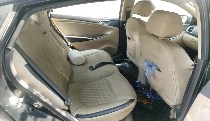 2011 Hyundai Verna FLUIDIC 1.6 VTVT SX, CNG, Manual, 3,46,982 km, interior