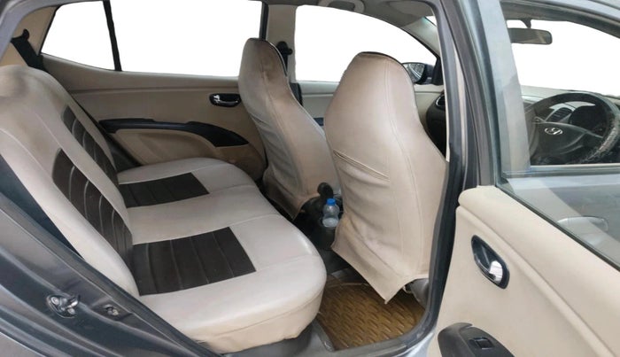 2011 Hyundai i10 MAGNA 1.2, Petrol, Manual, 1,24,869 km, interior