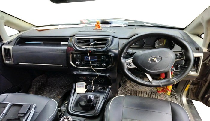 2018 Tata Hexa XE 4X2 7 STR, Diesel, Manual, 29,269 km, interior