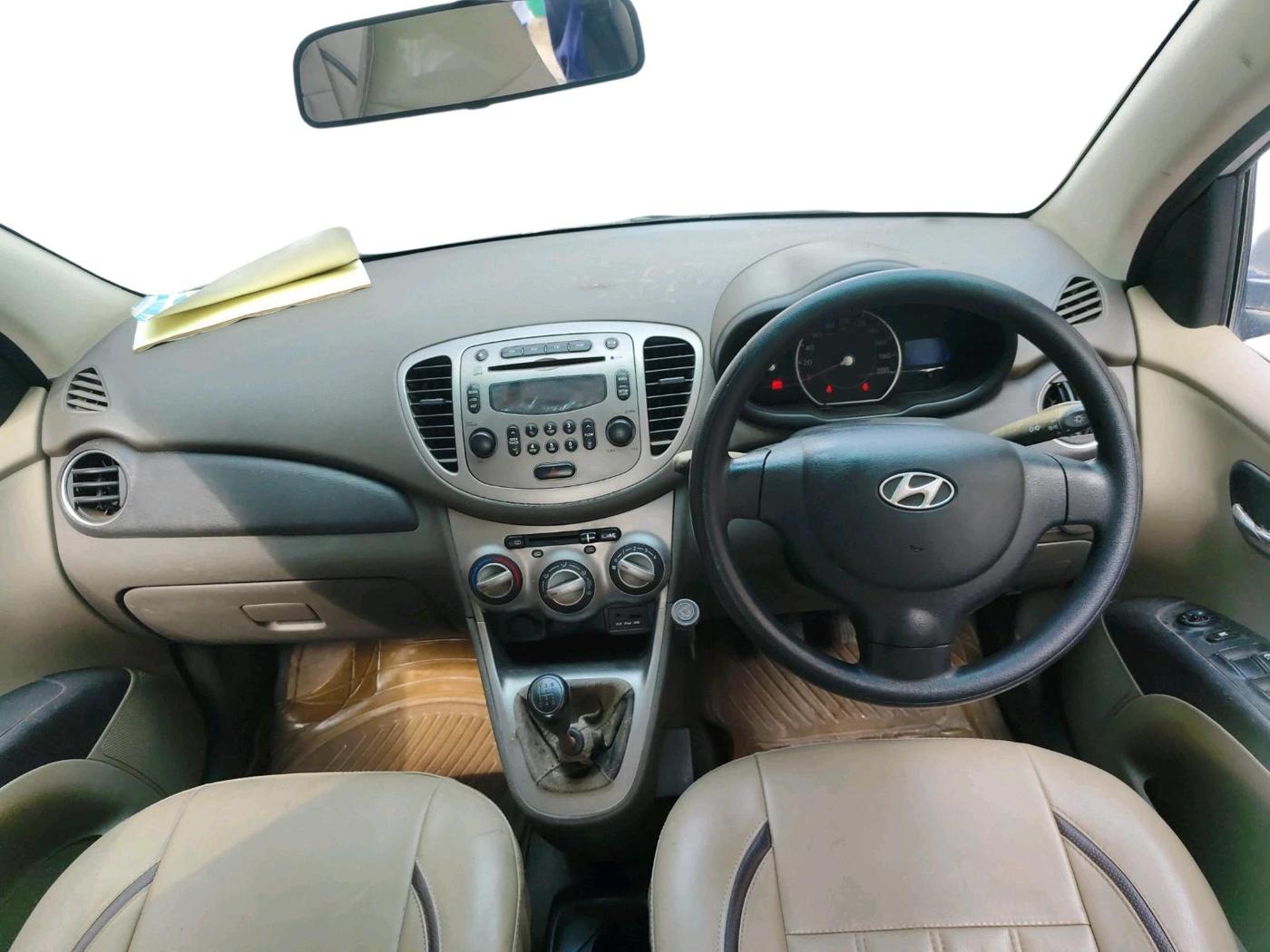 2012 Hyundai i10 SPORTZ 1.2, Petrol, Manual, 28,967 km, interior